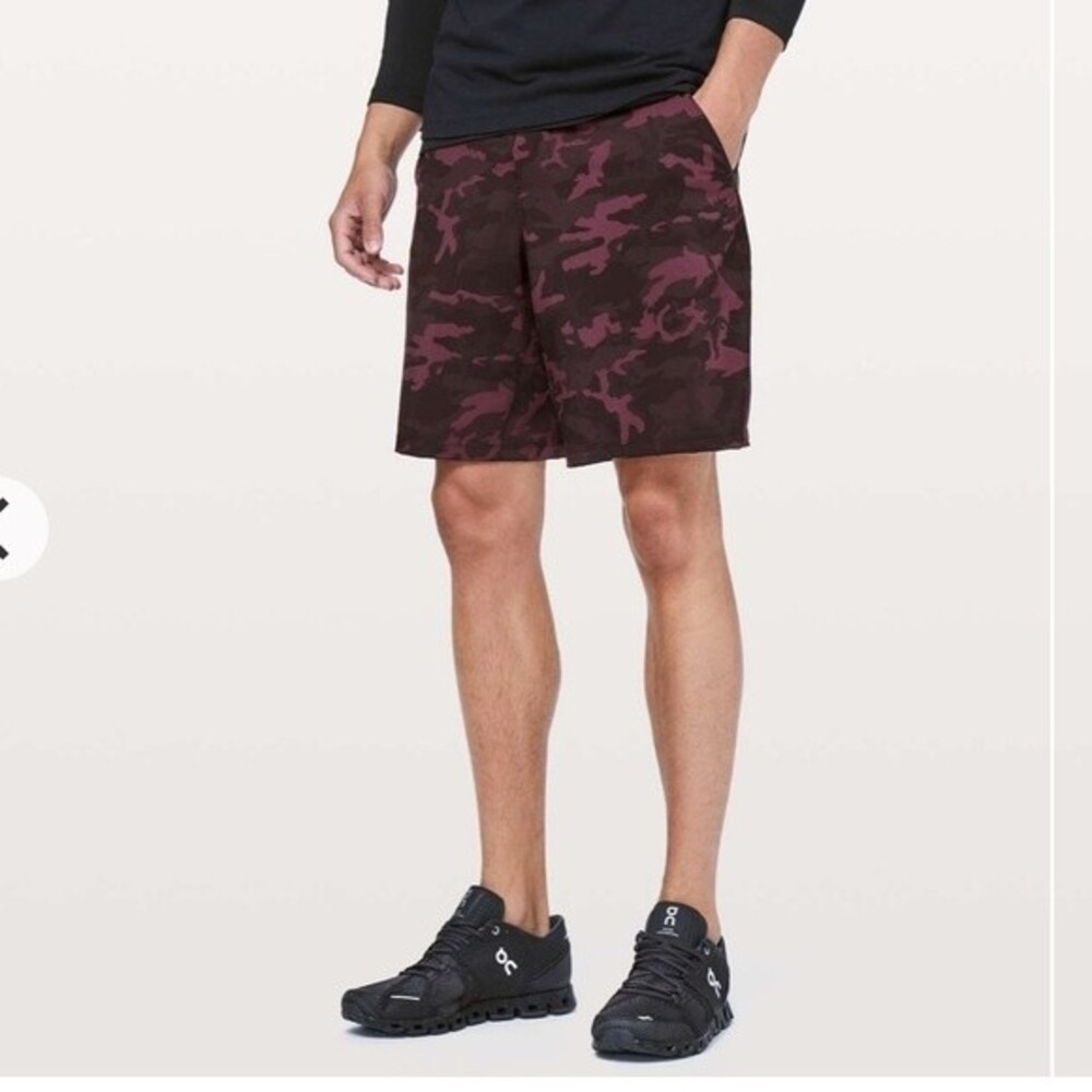 Lululemon Pace Breaker Short 9" Updated Incognito Camo Red Multi XS NWOT